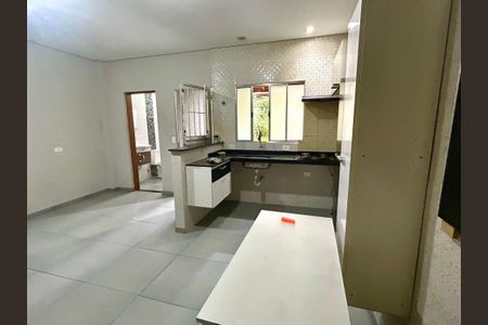 Casa para alugar com 250m², 1 quarto e 2 vagas Casa para alugar com 250m², 1 quarto e 2 vagasCozinha