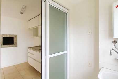Apartamento para alugar com 80m², 2 quartos e 1 vaga Apartamento para alugar com 80m², 2 quartos e 1 vagaCozinha e Área de Serviço
