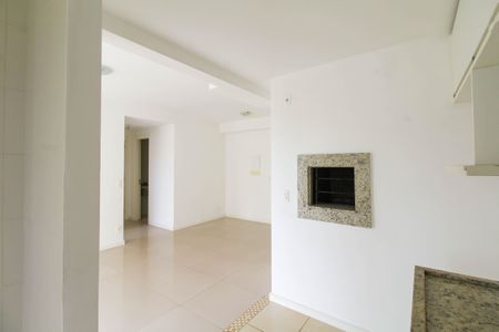 Apartamento para alugar com 80m², 2 quartos e 1 vaga Apartamento para alugar com 80m², 2 quartos e 1 vagaCozinha e Área de Serviço