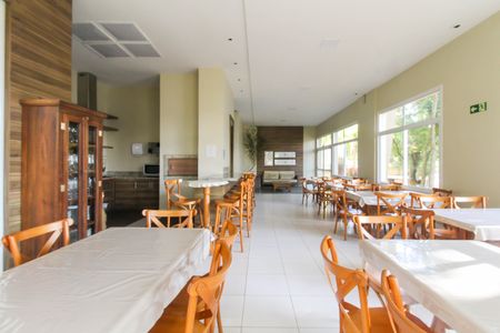 Apartamento para alugar com 80m², 2 quartos e 1 vaga Apartamento para alugar com 80m², 2 quartos e 1 vagaÁrea comum - Salão de festas