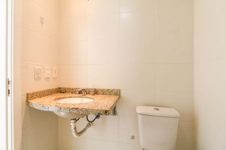 Apartamento para alugar com 80m², 2 quartos e 1 vaga Apartamento para alugar com 80m², 2 quartos e 1 vagaBanheiro