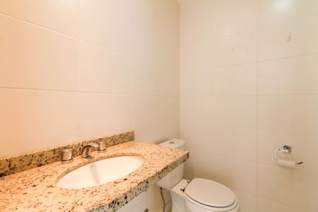 Apartamento para alugar com 80m², 2 quartos e 1 vaga Apartamento para alugar com 80m², 2 quartos e 1 vagaBanheiro