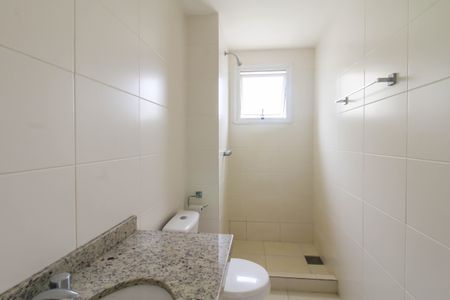 Apartamento para alugar com 80m², 2 quartos e 1 vaga Apartamento para alugar com 80m², 2 quartos e 1 vagaBanheiro da Suíte