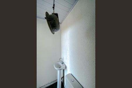 Banheiro de kitnet/studio para alugar com 1 quarto, 25m² em Brás, São Paulo