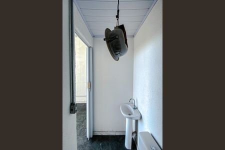 Banheiro de kitnet/studio para alugar com 1 quarto, 25m² em Brás, São Paulo