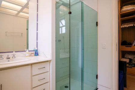 Apartamento à venda com 260m², 4 quartos e 4 vagasBanheiro da suíte 2