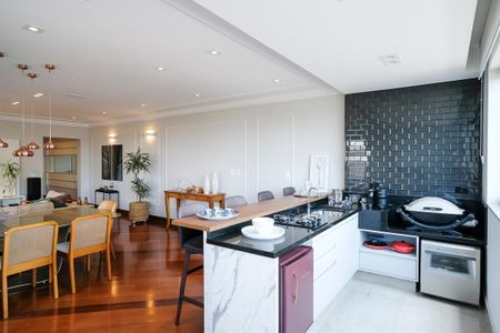 Apartamento à venda com 260m², 4 quartos e 4 vagasSala