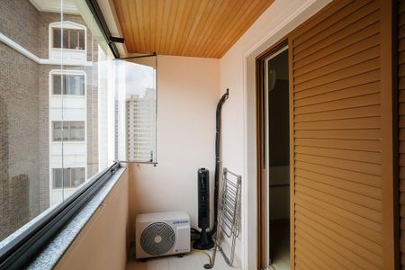 Apartamento à venda com 260m², 4 quartos e 4 vagasVaranda da suíte 1