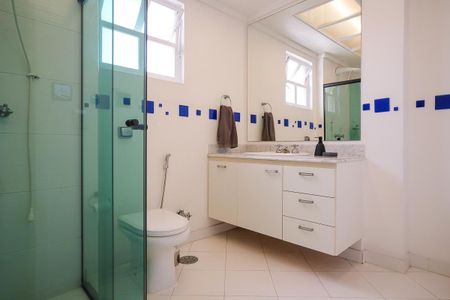 Apartamento à venda com 260m², 4 quartos e 4 vagasBanheiro da suíte 3