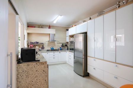 Apartamento à venda com 260m², 4 quartos e 4 vagasCozinha