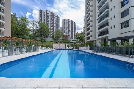 Apartamento à venda com 60m², 2 quartos e 1 vagaÁrea comum - Piscina