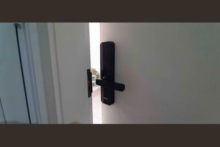 Apartamento à venda com 46m², 2 quartos e 1 vagaFechadura Eletrônica