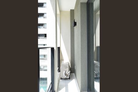 Varanda de kitnet/studio à venda com 1 quarto, 22m² em Pinheiros, São Paulo