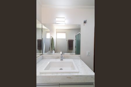 Apartamento à venda com 60m², 2 quartos e 1 vaga Apartamento à venda com 60m², 2 quartos e 1 vagaBanheiro da Suíte