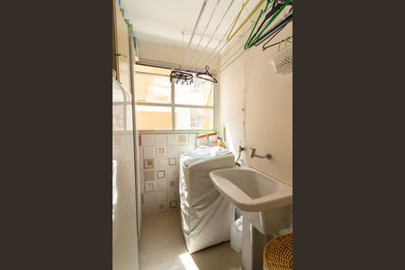 Apartamento à venda com 60m², 2 quartos e 1 vaga Apartamento à venda com 60m², 2 quartos e 1 vagaCozinha e Área de Serviço