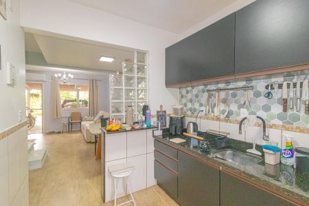 Casa de condomínio à venda com 103m², 2 quartos e 2 vagasCozinha