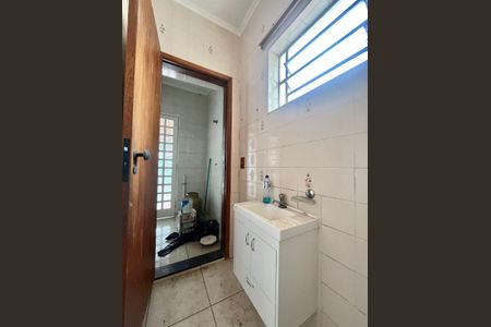 Casa para alugar com 180m², 3 quartos e 3 vagasBanheiro