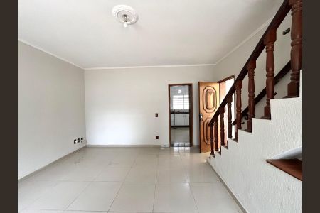 Casa para alugar com 180m², 3 quartos e 3 vagasSala