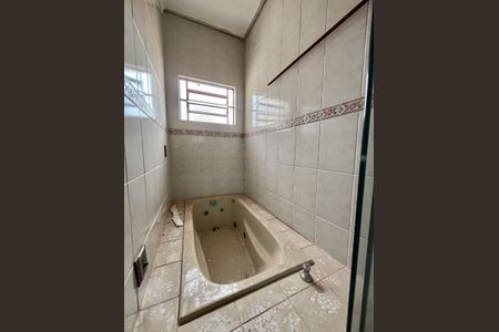 Casa para alugar com 180m², 3 quartos e 3 vagasBanheiro da Suíte