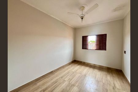 Casa para alugar com 180m², 3 quartos e 3 vagasQuarto 2