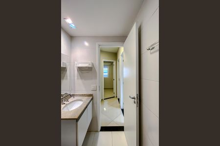 Apartamento para alugar com 83m², 3 quartos e 2 vagas Apartamento para alugar com 83m², 3 quartos e 2 vagasBanheiro