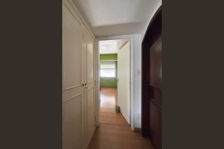 Apartamento à venda com 103m², 2 quartos e sem vaga Apartamento à venda com 103m², 2 quartos e sem vagaCorredor