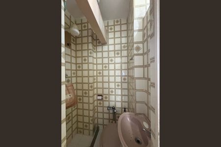 Apartamento à venda com 103m², 2 quartos e sem vaga Apartamento à venda com 103m², 2 quartos e sem vagaÁrea de serviço - banheiro