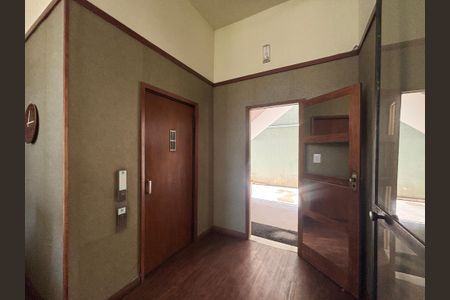 Apartamento à venda com 103m², 2 quartos e sem vaga Apartamento à venda com 103m², 2 quartos e sem vagaÁrea comum - elevadores