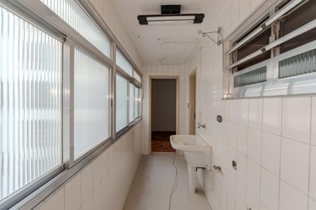 Apartamento à venda com 110m², 2 quartos e 1 vagaÁrea de Serviço