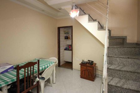 Casa à venda com 2 quartos, 250m² em Vila Tolstoi, São Paulo