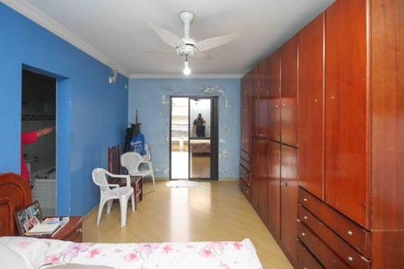 Casa à venda com 2 quartos, 250m² em Vila Tolstoi, São Paulo