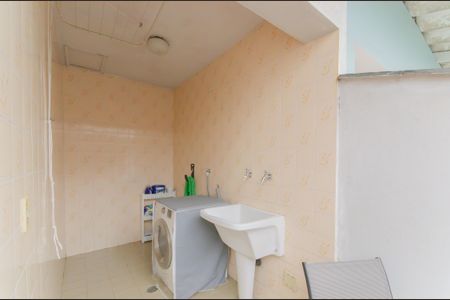 Casa para alugar com 248m², 3 quartos e 2 vagas Casa para alugar com 248m², 3 quartos e 2 vagasÁrea de Serviço