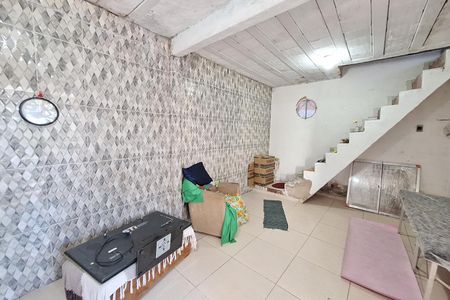 Sala de casa para alugar com 4 quartos, 54m² em Vila Urussai, Duque de Caxias