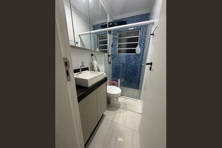 Banheiro de apartamento para alugar com 2 quartos, 48m² em Vila Urupes, Suzano