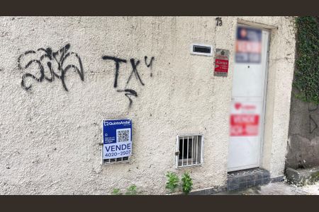 Casa à venda com 147m², 3 quartos e sem vaga Casa à venda com 147m², 3 quartos e sem vagaPlaquinha