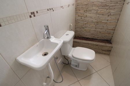 Lavabo de casa de condomínio à venda com 3 quartos, 170m² em Taquara, Rio de Janeiro