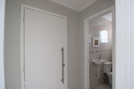 Casa de condomínio à venda com 170m², 3 quartos e 1 vagaLavabo