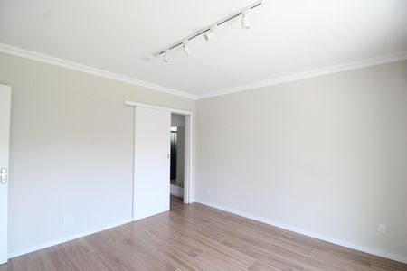 Casa de condomínio à venda com 170m², 3 quartos e 1 vagaSuíte