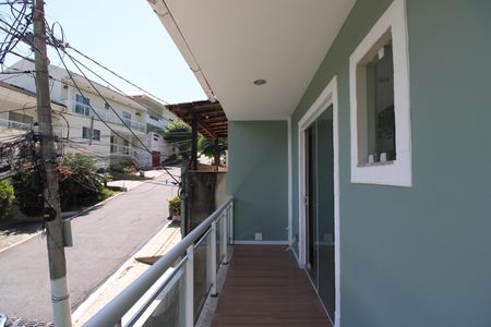 Casa de condomínio à venda com 170m², 3 quartos e 1 vagaQuarto 2 - Varanda