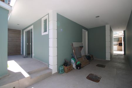 Casa de condomínio à venda com 170m², 3 quartos e 1 vagaGaragem