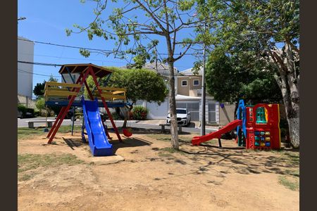 Casa de condomínio à venda com 170m², 3 quartos e 1 vagaÁrea comum - Playground