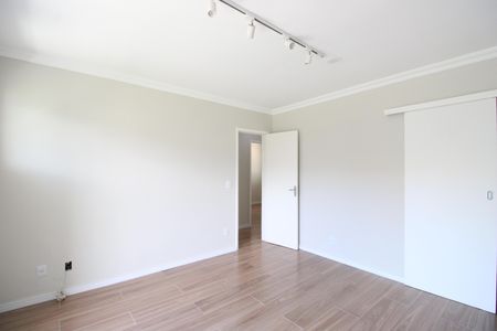 Casa de condomínio à venda com 170m², 3 quartos e 1 vagaSuíte