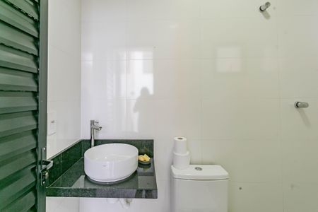 Casa à venda com 148m², 3 quartos e 2 vagasBanheiro de serviço