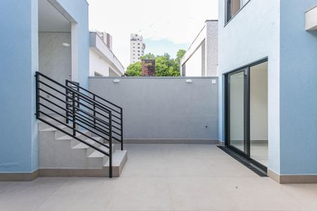 Casa à venda com 148m², 3 quartos e 2 vagasQuintal