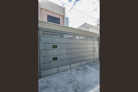 Casa à venda com 148m², 3 quartos e 2 vagasFachada