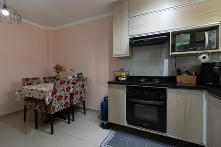 Casa à venda com 68m², 2 quartos e 2 vagasCozinha