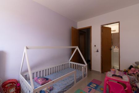 Casa à venda com 68m², 2 quartos e 2 vagasSuíte 2