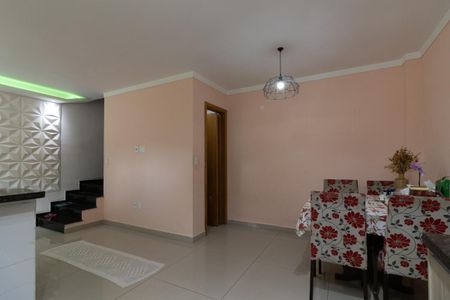 Casa à venda com 68m², 2 quartos e 2 vagasCozinha