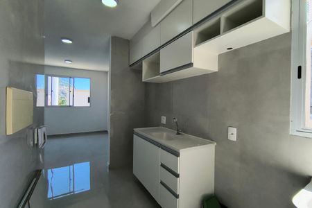Cozinha - Armários de apartamento para alugar com 2 quartos, 41m² em Gardênia Azul, Rio de Janeiro
