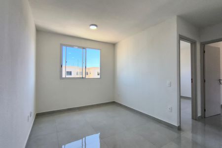 Sala de apartamento para alugar com 2 quartos, 41m² em Gardênia Azul, Rio de Janeiro